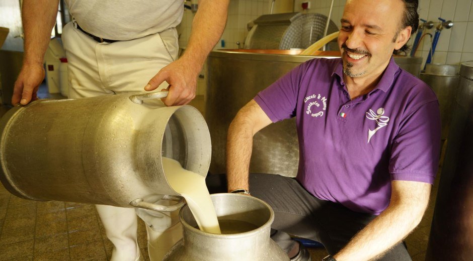 Der Eisladen - frische Bergbauern-Milch © Tourismus Hörnerdörfer GmbH