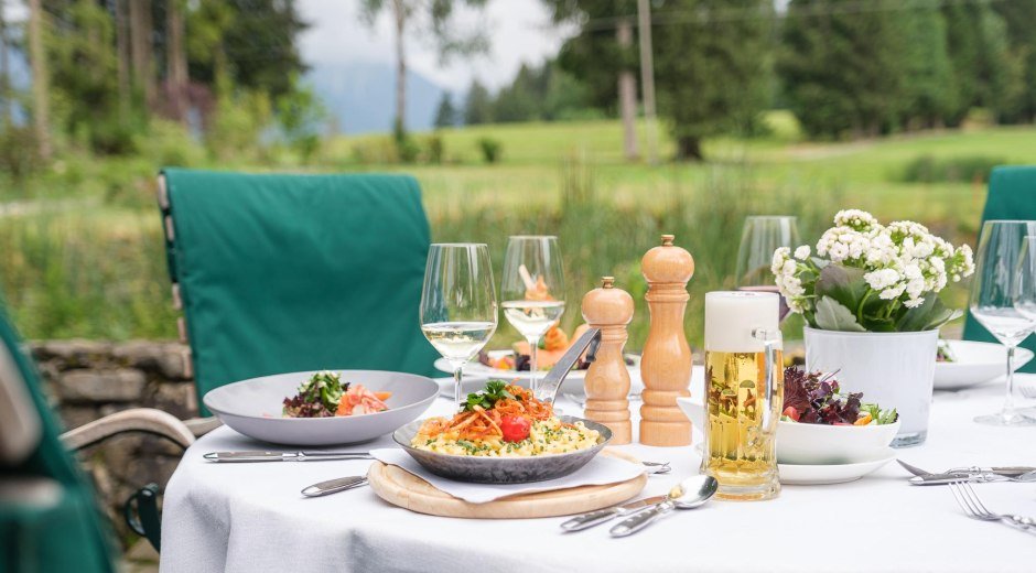 Restaurant Waldhaus Terrasse © Sonnenalp Resort