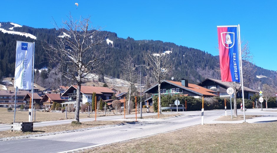 Die Entdecker-Tour startet am Ortsausgang in Richtung Obermaiselstein. © Tourismus Hörnerdörfer GmbH