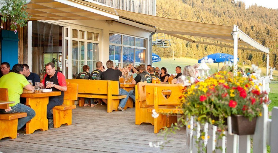 Gemütliche Sonnenterasse im Restaurant Schwabenhof © Schwabenhof
