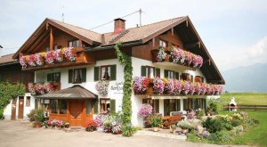 Hausansicht Sommer