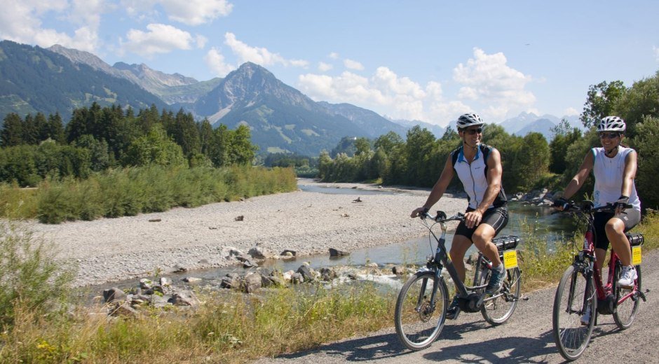 Radweg in Richtung Sonthofen © G. Eichholzer