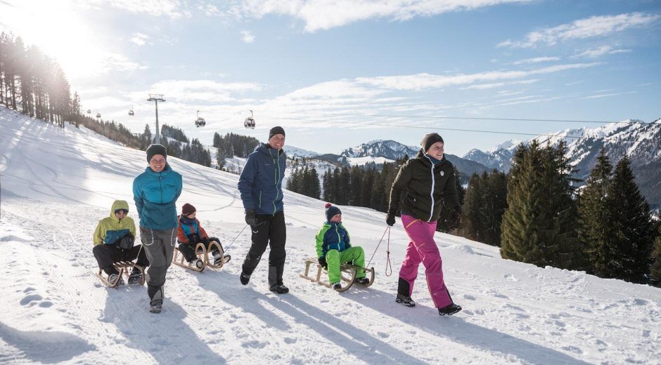 Rodeln im Skigebiet Ofterschwang © Tourismus Hörnerdörfer, F. Kjer