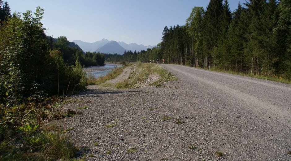 Radfahren entlang der Iller