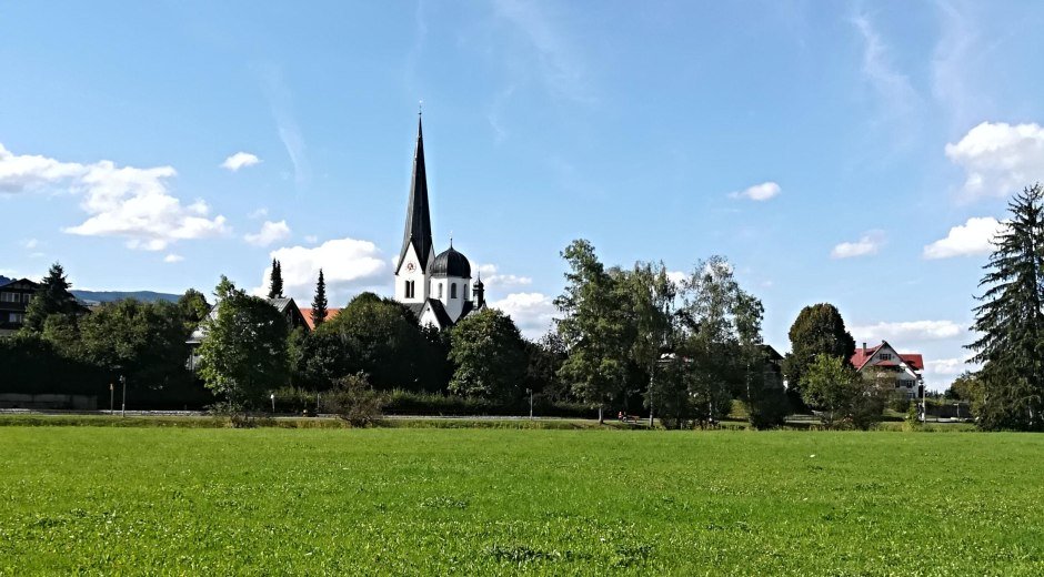 Katholische Kirche St. Verena in Fischen im Allgäu © Tourismus Hörnerdörfer GmbH
