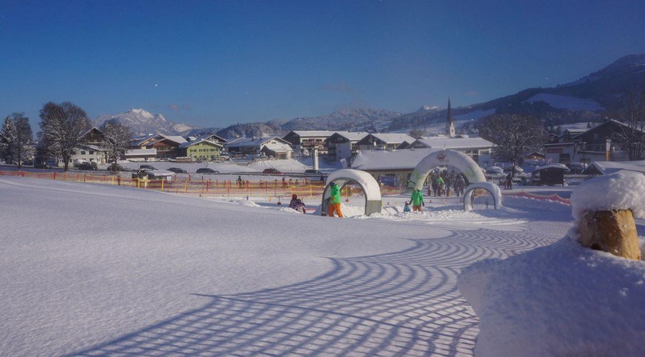 Familien-Skifahren in den Allgäuer Alpen © Neumann-Grafik.de