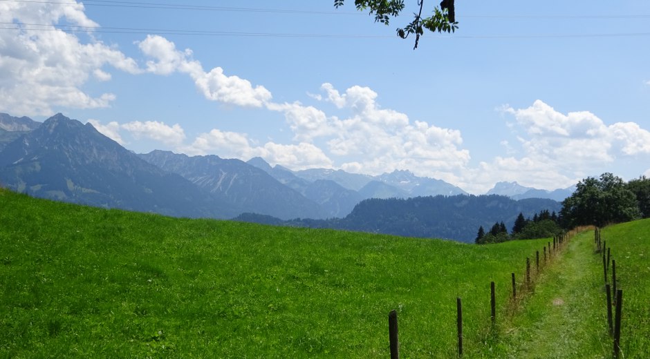 Bolsterlanger Bergblickweg © Tourismus Hörnerdörfer GmbH