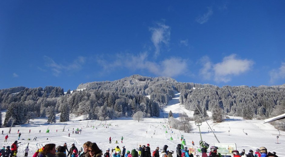 Skifahren und Aprés Ski in Bolsterlang im Allgäu © Tourismus Hörnerdörfer
