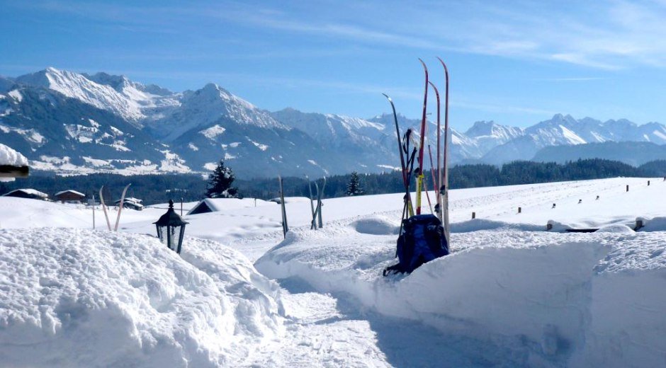 Einstieg zur Dorfloipe Ofterschwang © Landhotel Alphorn