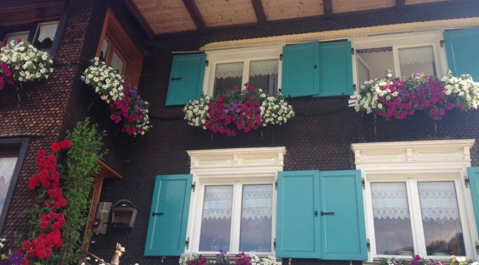 Blumenschmuck am Haus in Balderschwang
