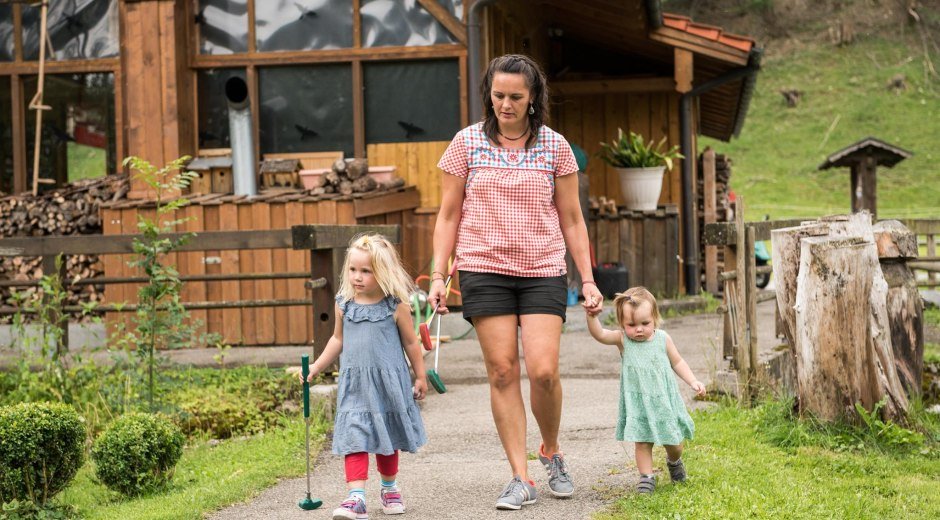 Minigolfschläger für jede Größe © Tourismus Hörnerdörfer, F. Kjer