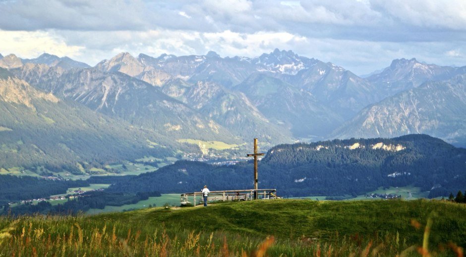 Aussicht vom Gipfel am Ofterschwanger Horn © Tourismus Hörnerdörfer
