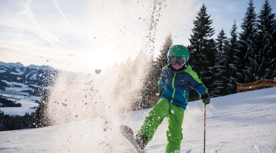 Schneespaß im Skigebiet Ofterschwang-Gunzesried © Tourismus Hörnerdörfer, F. Kjer