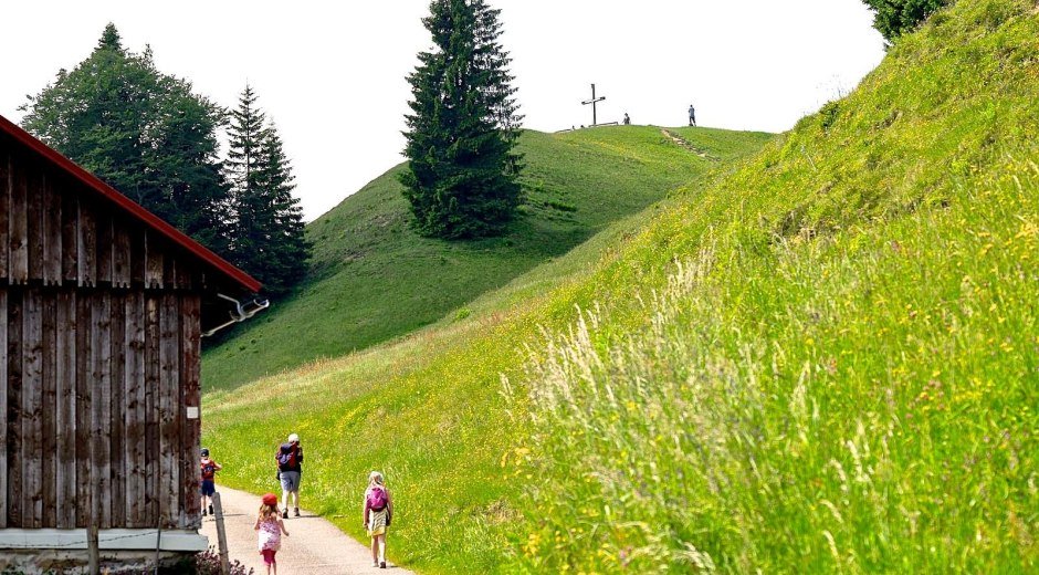 Rundwanderweg ums Ofterschwanger Horn © Tourismus Hörnerdörfer, ProVisionMedia