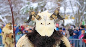 Allgäuer Klaus beim traditionellen Klausentreiben im Winter © Dominic Ultes