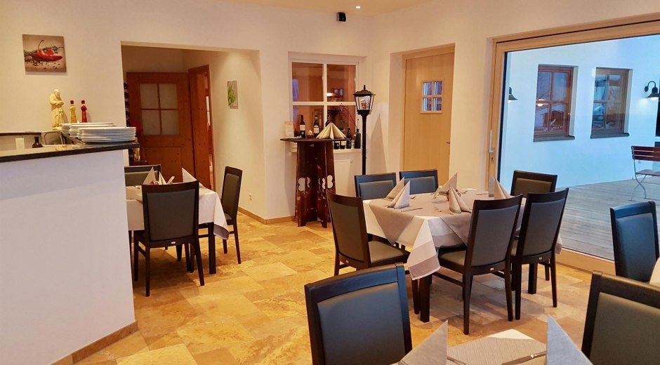 Ristorante-Pizzeria Cortina im Ofterschwanger Haus © Cortina - Ofterschwang