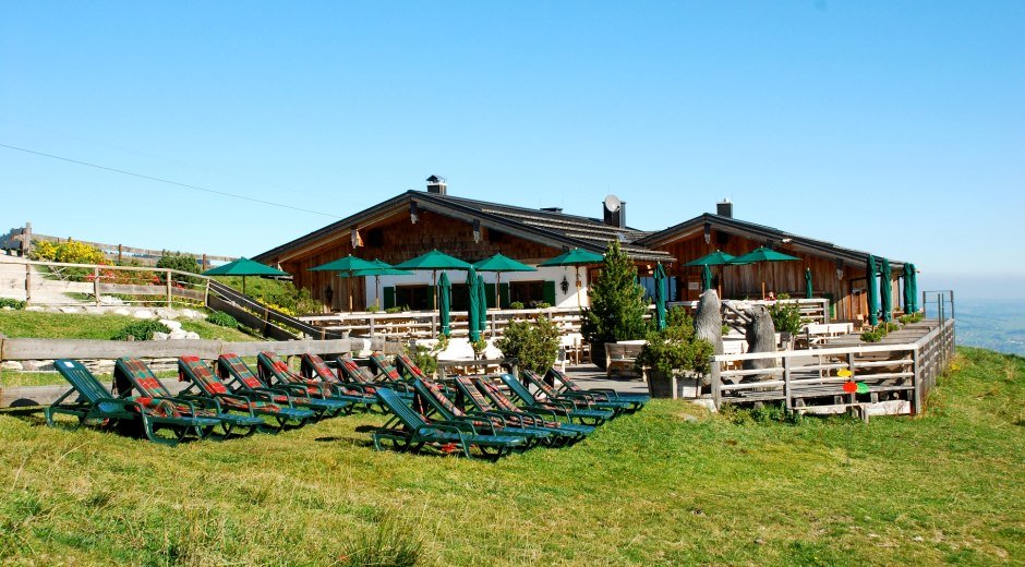 Weltcup Hütte an der Bergstation des Weltcup-Express © Sonnenalp Resort
