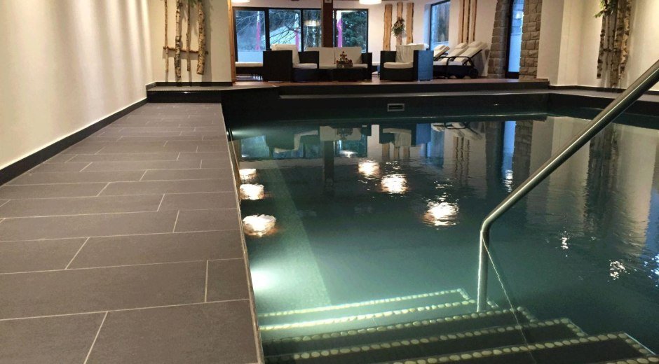 Schwimmbad im Hotel Sonnenbichl © Hotel Sonnenbichl