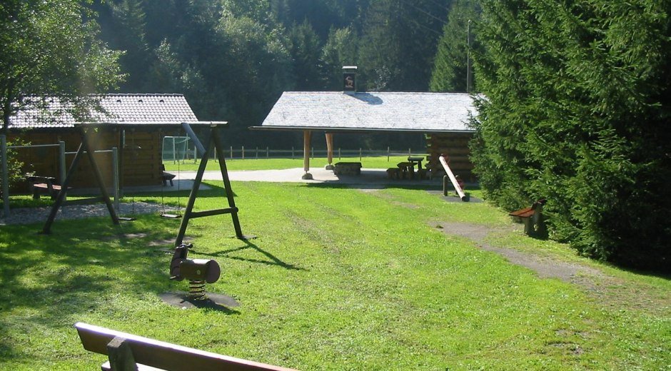 Spielplatz am Grillplatz Burgschrofen © Tourismus Hörnerdörfer