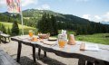 Brotzeit auf der Schönbergalpe bei Obermaiselstein © Tourismus Hörnerdörfer, F. Kjer