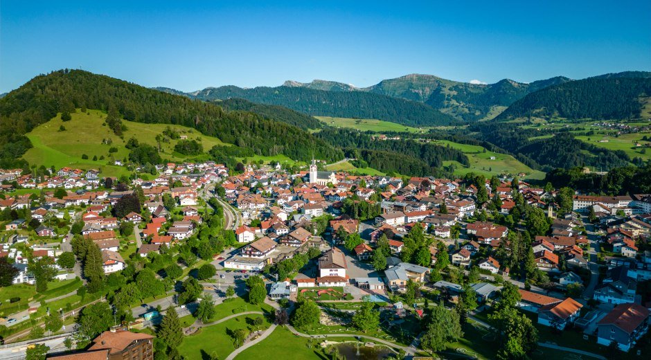 1_Ortsansicht Oberstaufen_(c) Oberstaufen Tourismus - Leo Schindzielorz © Oberstaufen Tourismus - Leo Schindzielorz