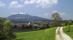 Frühling in Wertach im Oberallgäu, Grünten © Peter Ehme