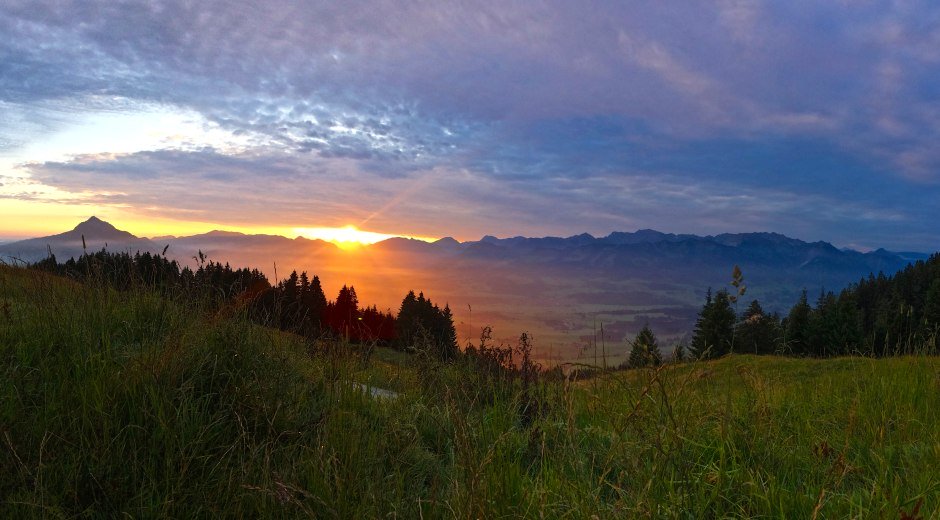 Sonnenaufgang am Ofterschwanger Horn © Tourismus Hörnerdörfer, M. Redecker