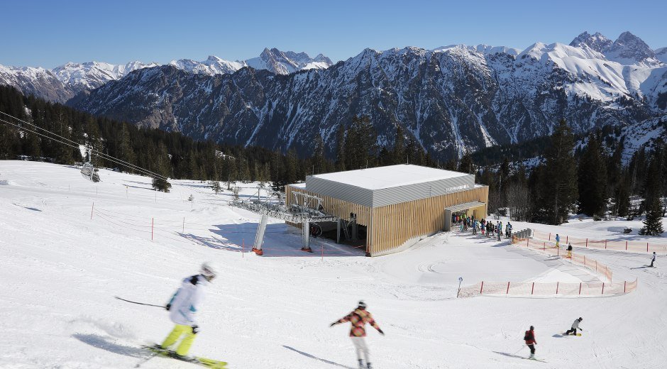 Skifahren an der Bierenwangbahn © Oberstdorf / Kleinwalsertal Bergbahnen Fotograf: Norman Radon