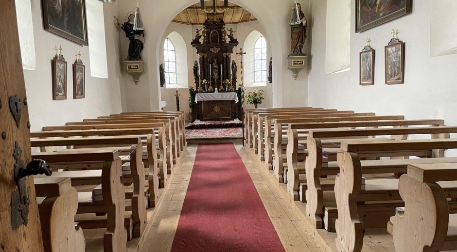 Altar und Chorraum der Kapelle © Tourismus Hörnerdörfer - S. Salzberger