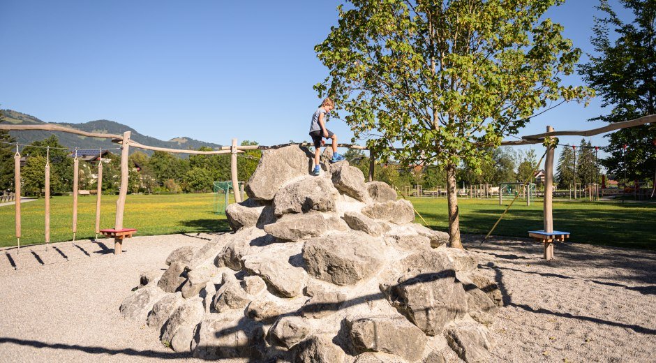 Kletterfelsen im Kurpark Fischen © Tourismus Hörnerdörfer, F. Kjer