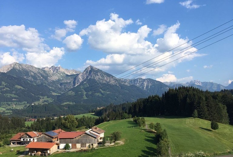 Blick auf den Ortsteil Gundelsberg © Tourismus Hörnerdörfer GmbH
