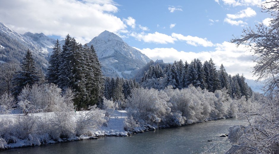 Blick auf das verschneite Rubihorn und die Iller © Tourismus Hörnerdörfer, MA