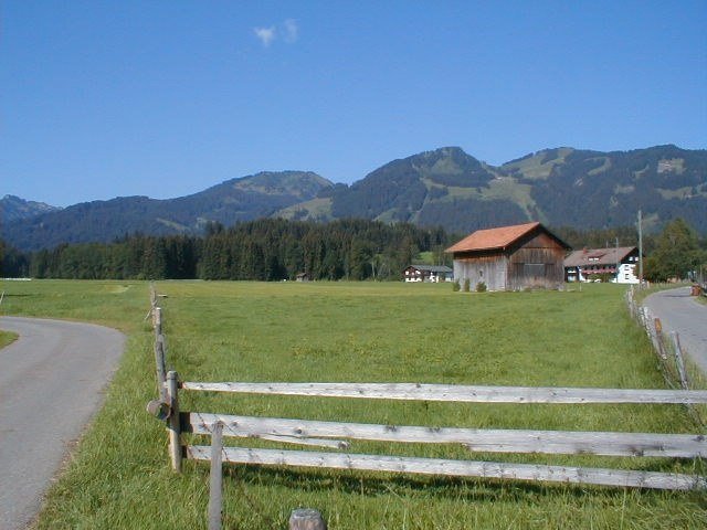 Achweg in Richtung Fischen © Tourismus Hörnerdörfer GmbH