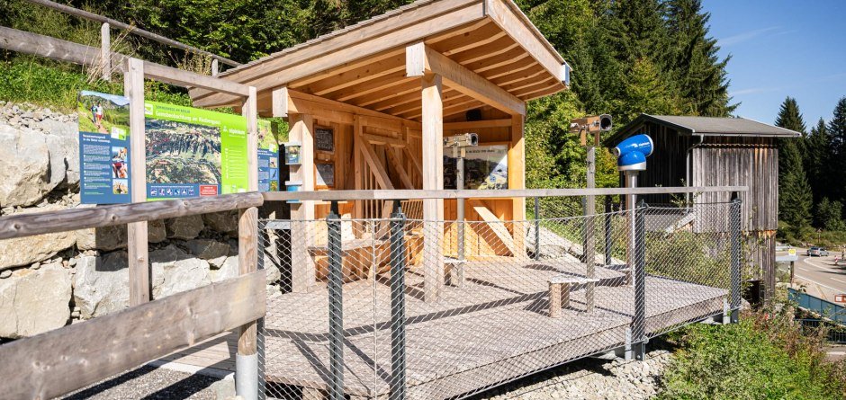 Gemsbeobachtungsstation am Riedbergpass © Tourismus Hörnerdörfer