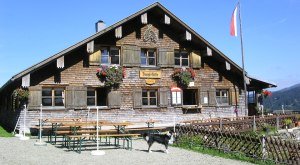 Blick zur Burgl Hütte © Kienle – das Kräuterhotel Blick zur Burgl Hütte © Kienle – das Kräuterhotel