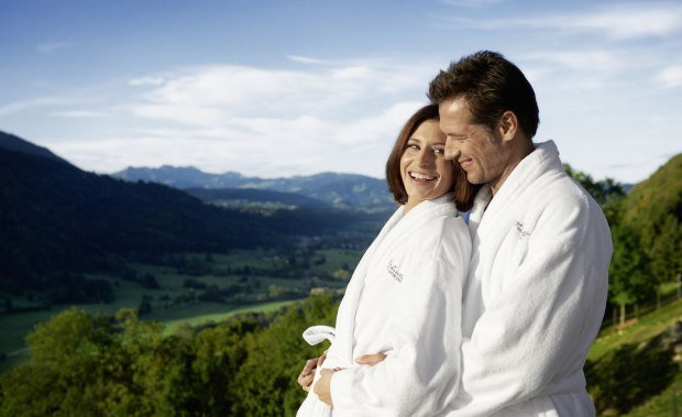 Wellness vor der Kulisse der Allgäuer Berge © Allgäu GmbH