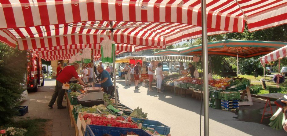 Wochenmarkt in Fischen im Allgäu © Tourismus Hörnerdörfer