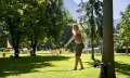 Slacklinen im Freibad Fischen © Tourismus Hörnerdörfer, R. Retzlaff