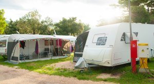 Campers at the campsite © Anna Kwiatkowska - Fotolia.com