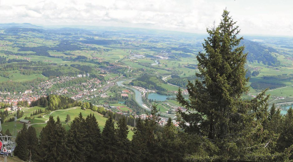 mittag-blick-nach-immenstadt-im-hintergrund-kempten © HK-Werbung & Verlag GmbH mittag-blick-nach-immenstadt-im-hintergrund-kempten © HK-Werbung & Verlag GmbH