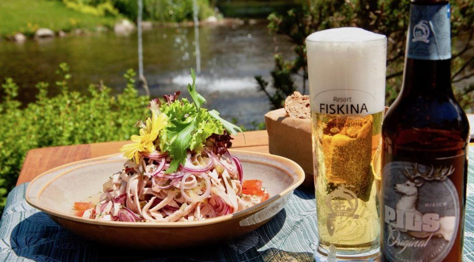 Herzhafter Allgäuer Wurstsalat auf der Terrasse © Tourismus Hörnerdörfer, M. Felder