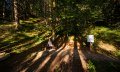 Ruhebank in der Sonne beim magischen Ort "Iller" © Tourismus Hörnerdörfer, F. Kjer
