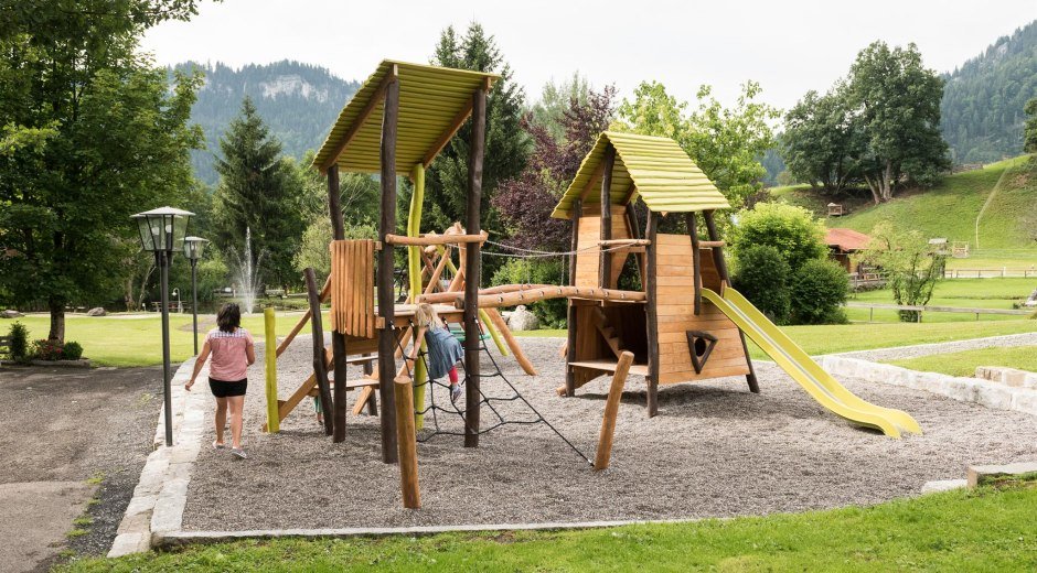 Spielplatz Obermaiselstein am Haus des Gastes © Tourismus Hörnerdörfer, F. Kjer