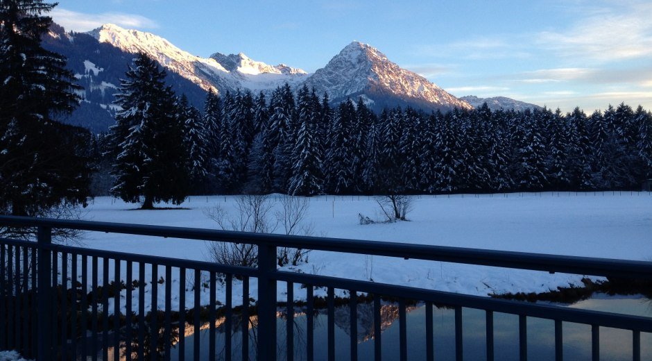 Blick von der Grundbachbrücke, Fischen im Allgäu, auf das Rubihorn © Tourismus Hörnerdörfer, W. Burger