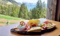 Genießen Sie eine leckere Brotzeit © Alpe Hinteregg, C. Abrell