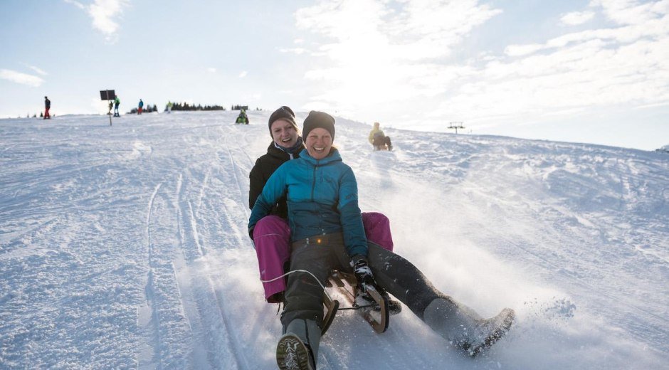 Rodeln im Skigebiet Ofterschwang © Tourismus Hörnerdörfer, F. Kjer