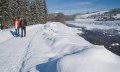 Winterwanderer an der Iller bei Fischen © Tourismus Hörnerdorfer