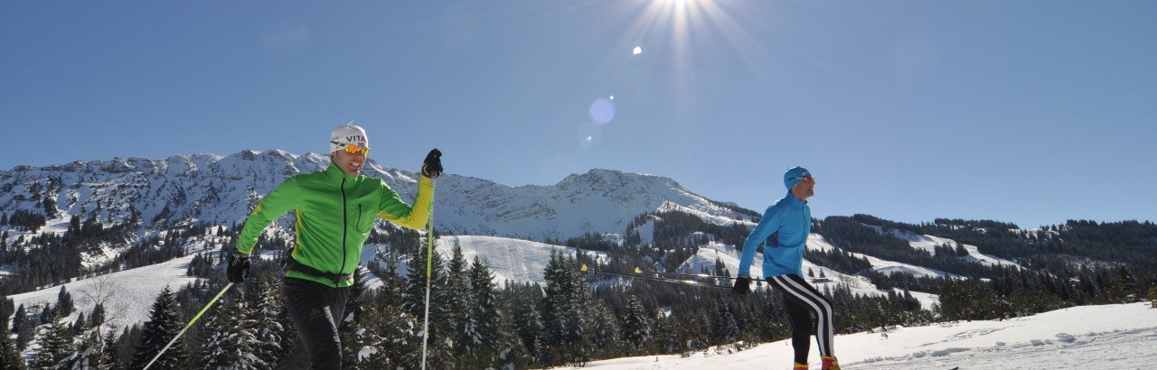 Langläufer in der Sonne in Bad Hindelang © Bad Hindelang Tourismus