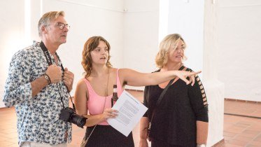 Führung durch die Ausstellung © Karl Jena