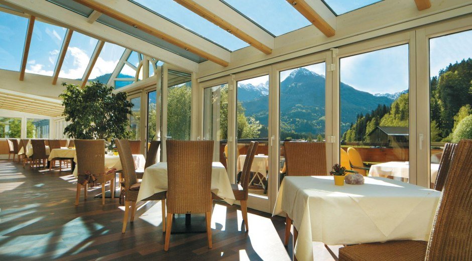 Terrasse mit Bergblick © Hotel Sonnenbichl